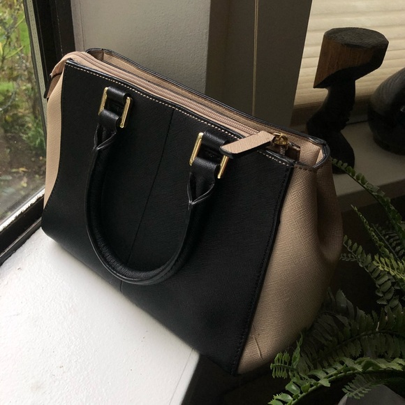 Calvin Klein Bag - Picture 9 of 15